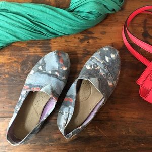 Classic Toms Slip On in IKAT